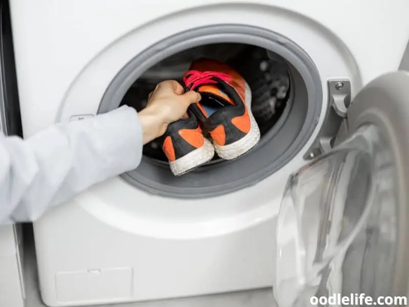 shoes in washing machine