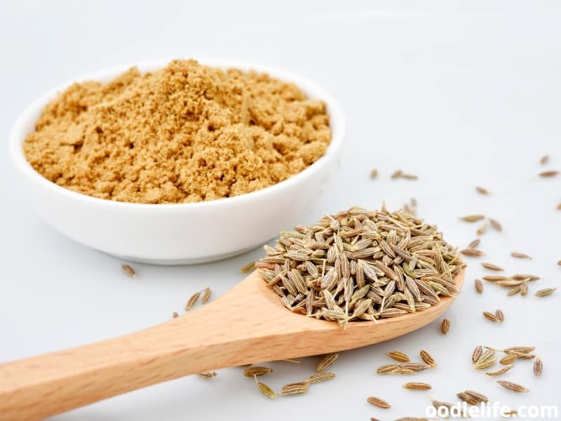 cumin seeds and powder