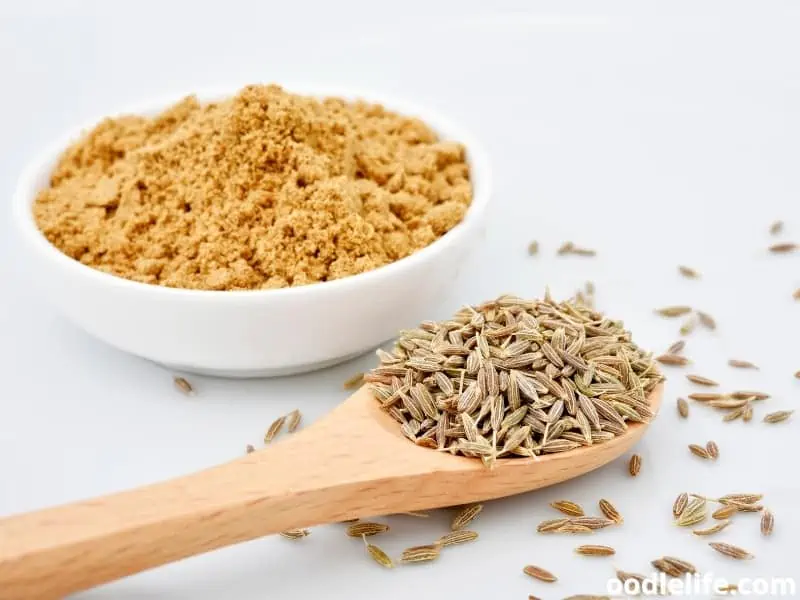 cumin seeds and powder